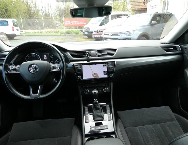 Škoda Superb Liftback 2,0 l 110 kw