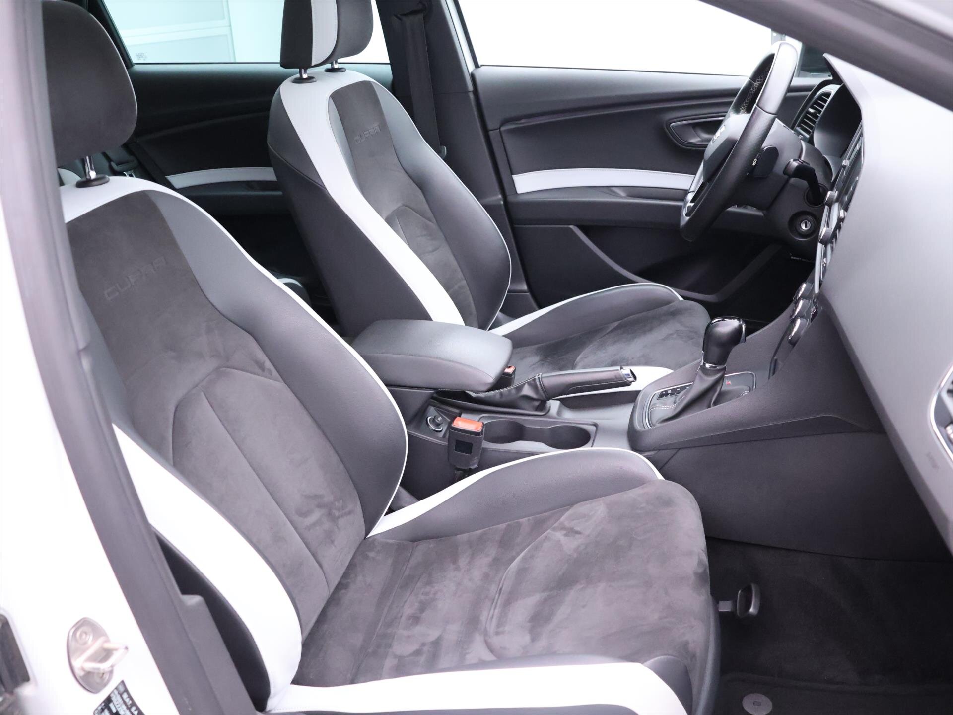 Seat Leon Kombi 2,0 l 213 kw