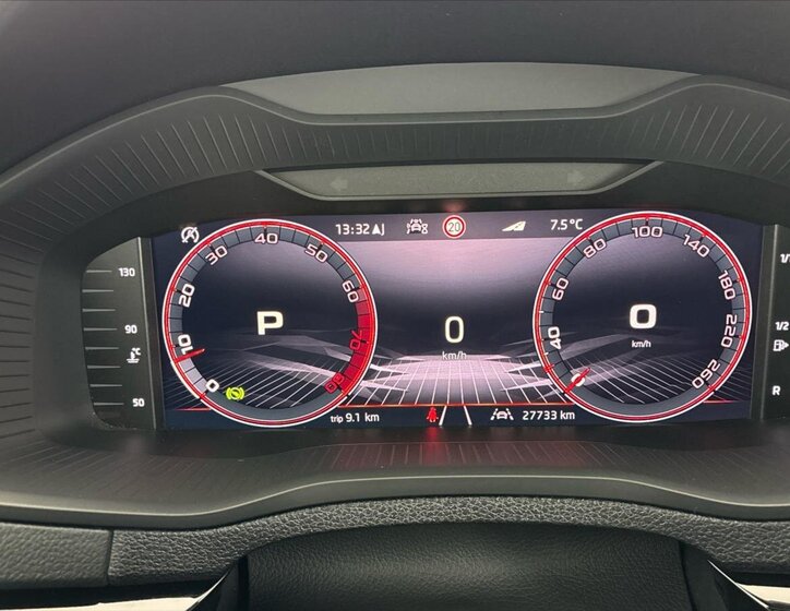 Škoda Karoq SUV / Terénní 1,5 l 110 kw