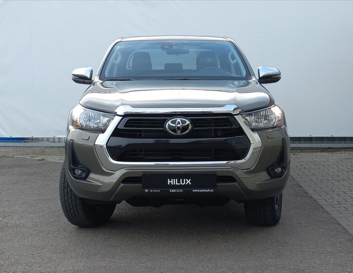 Toyota Hilux Pick-up 2,8 l 150 kw