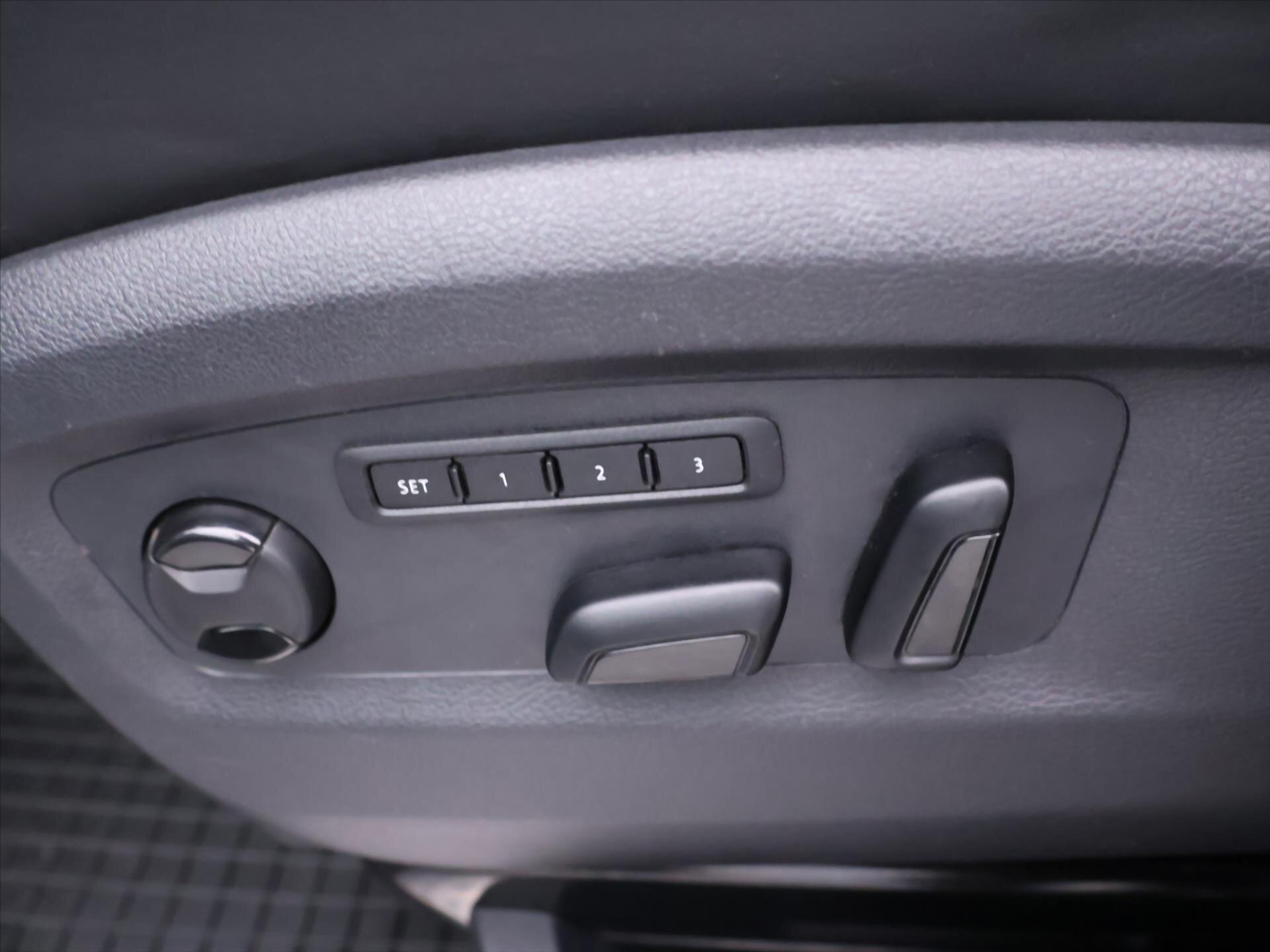 Volkswagen Multivan Kombi 2,0 l 150 kw