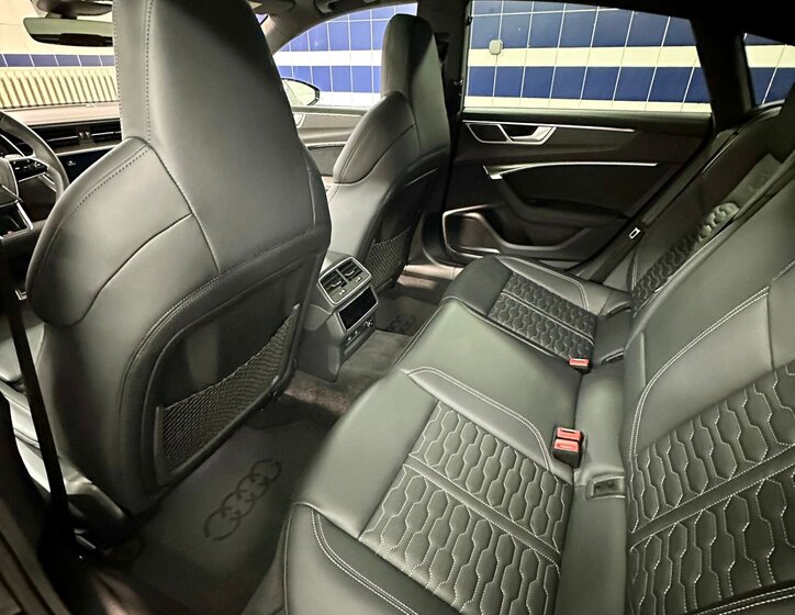 Audi RS7 Hatchback 4,0 l 441 kw