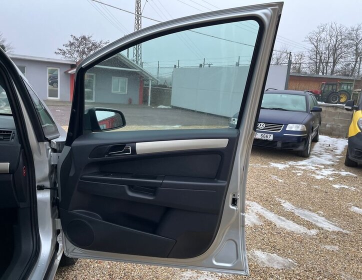 Opel Zafira MPV 1,9 l 88 kw