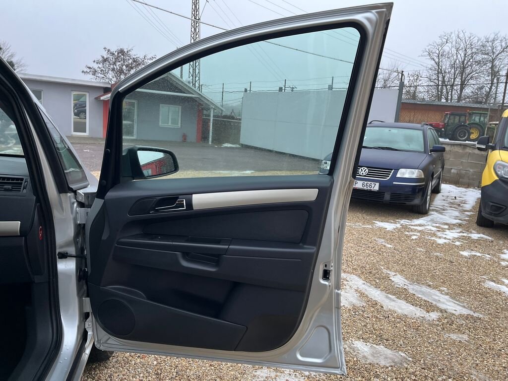 Opel Zafira MPV 1,9 l 88 kw