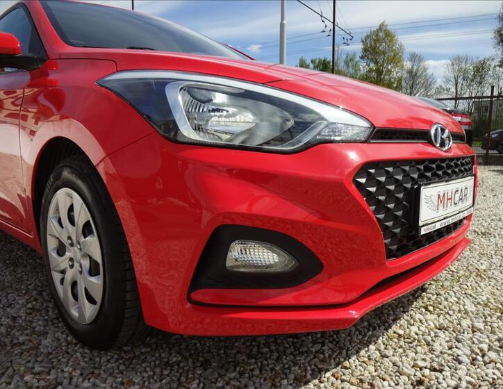 Hyundai i20 11