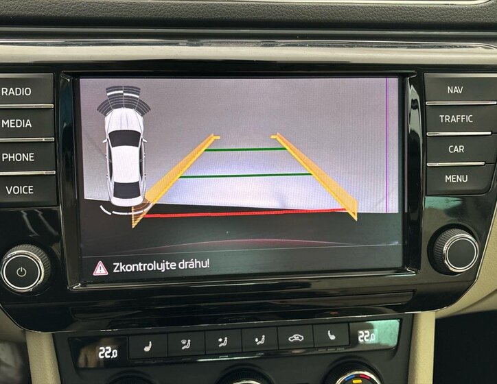 Škoda Superb Liftback 1,4 l 110 kw