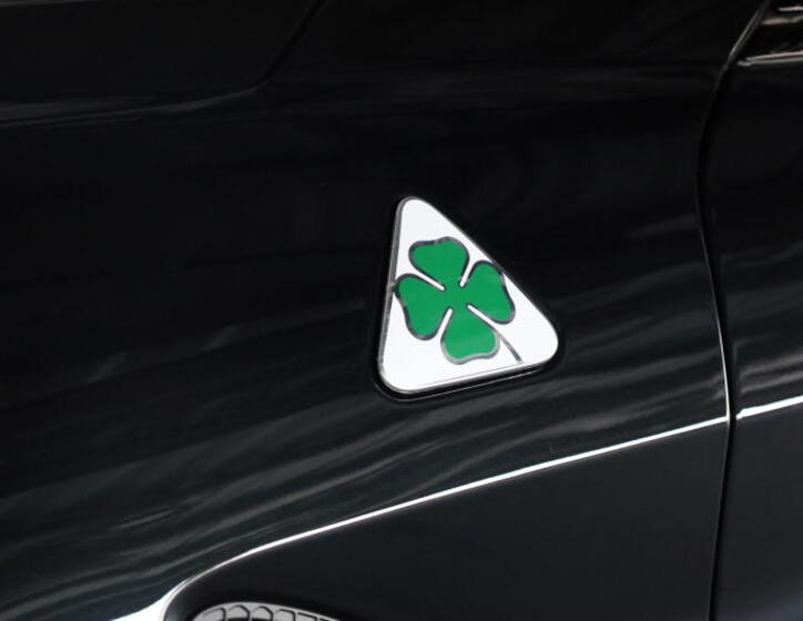 Alfa Romeo Giulia 12