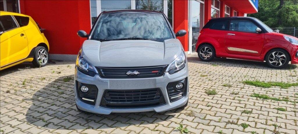 Ligier JS 50 L Hatchback 478,0 6 kw