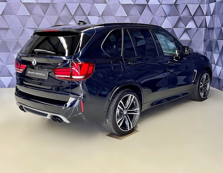 BMW X5 SUV / Terénní 4,4 l 423 kw