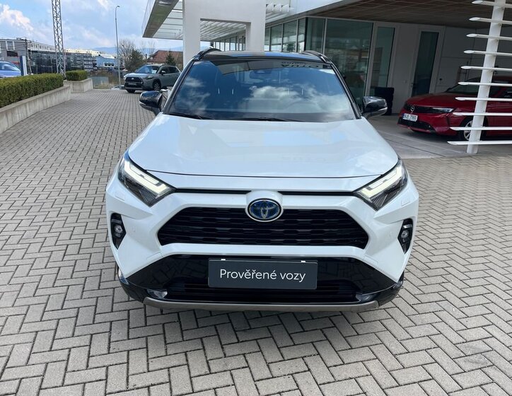Toyota RAV4 SUV / Terénní 2,5 l 131 kw