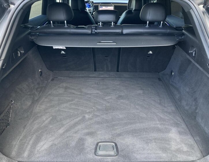 Mercedes-Benz EQE 26