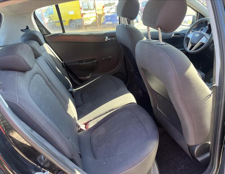 Hyundai i20 12