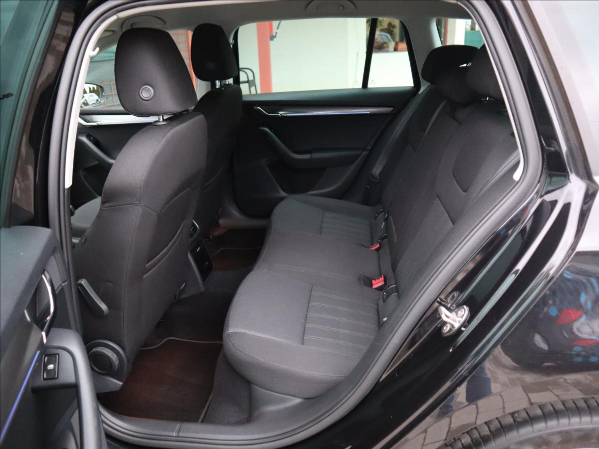 Škoda Octavia Kombi 2,0 l 110 kw