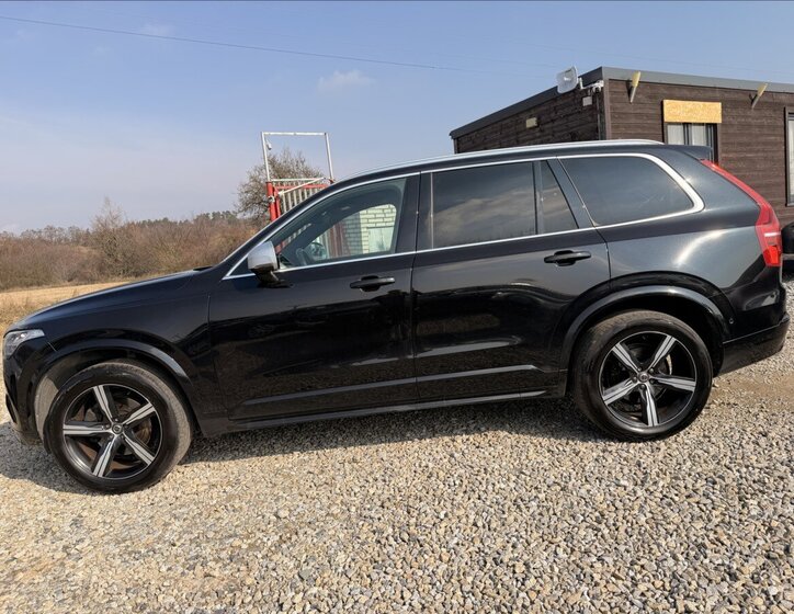 Volvo XC90 SUV / Terénní 2,0 l 173 kw