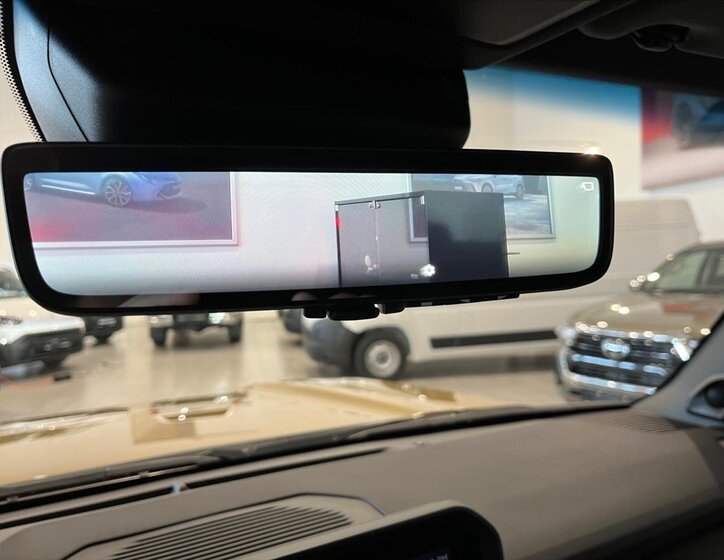 Toyota Land Cruiser 16