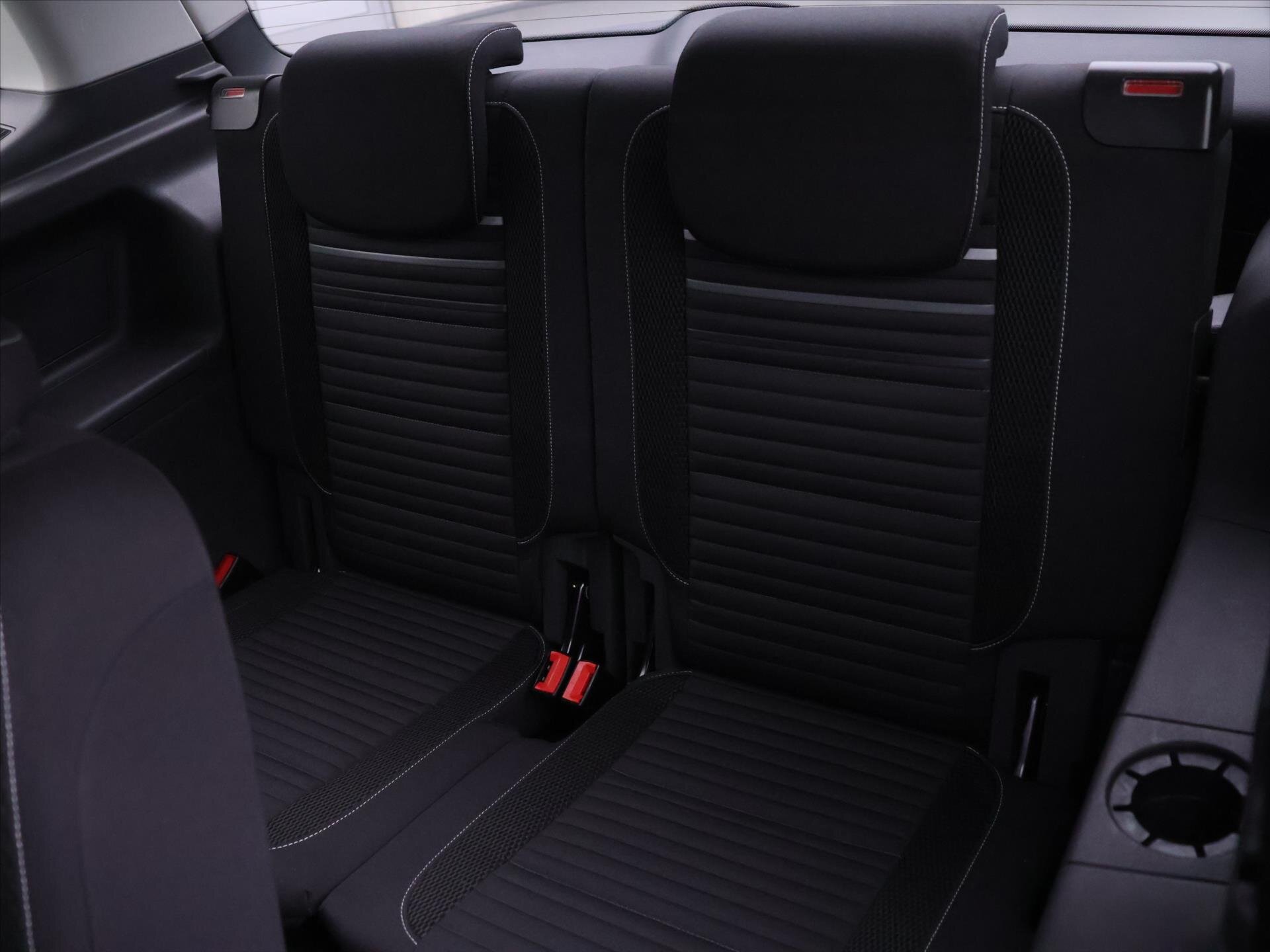 Volkswagen Touran MPV 1,2 l 77 kw