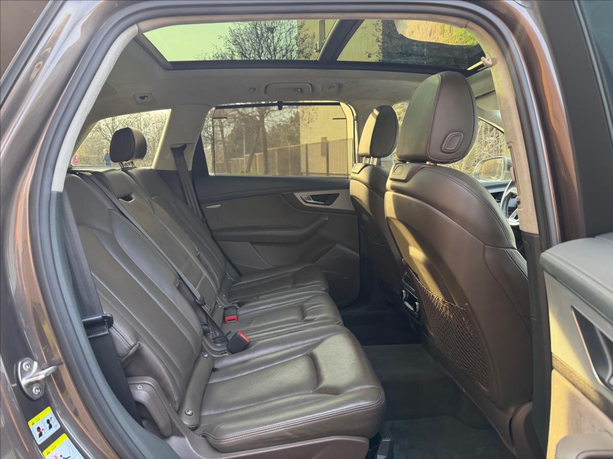 Audi Q7 SUV / Terénní 3,0 l 200 kw