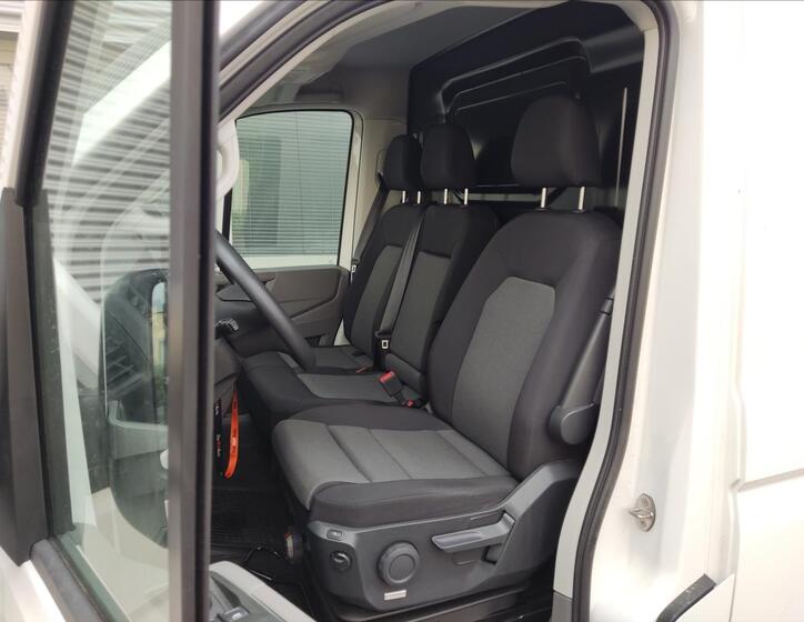 Volkswagen Crafter 6