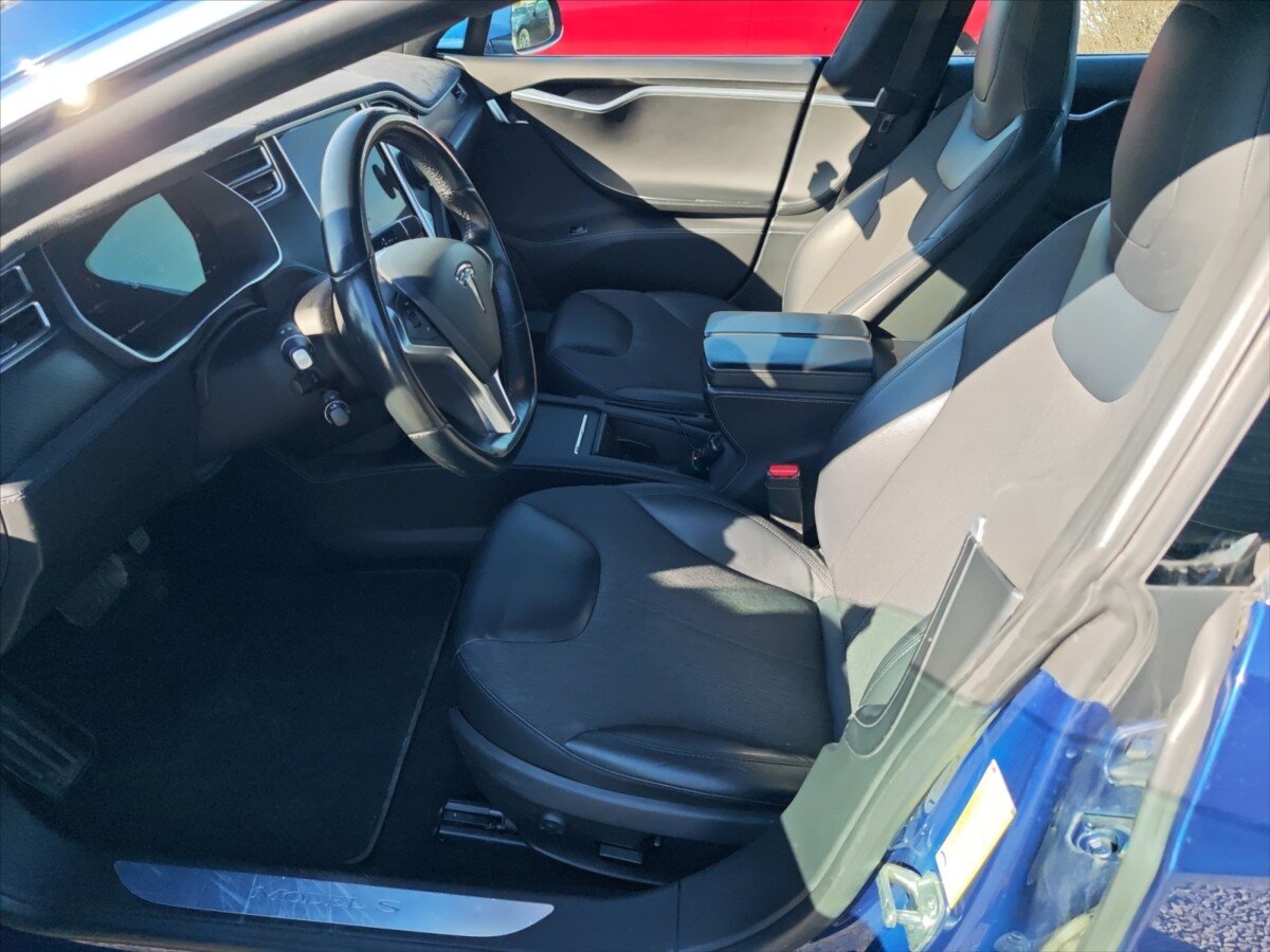 Tesla Model S Liftback 0,0 386 kw