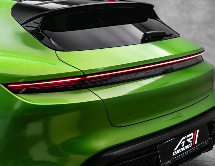 Porsche Taycan Kombi 0,0 500 kw