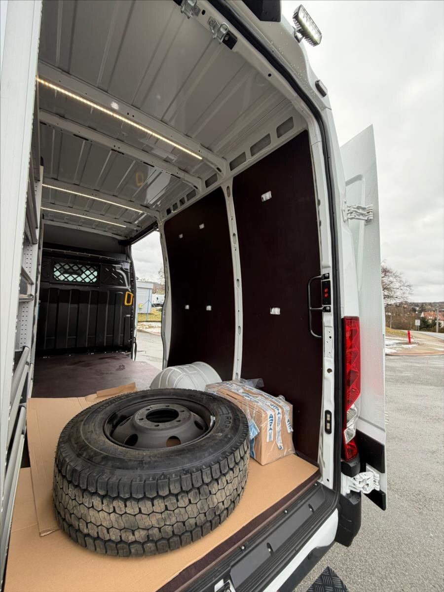 Iveco Daily Ostatní 3,0 l 132 kw