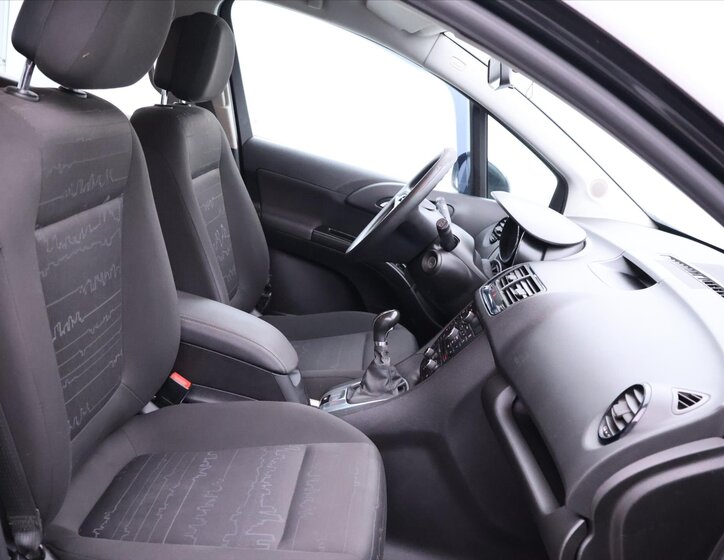 Opel Meriva MPV 1,4 l 88 kw