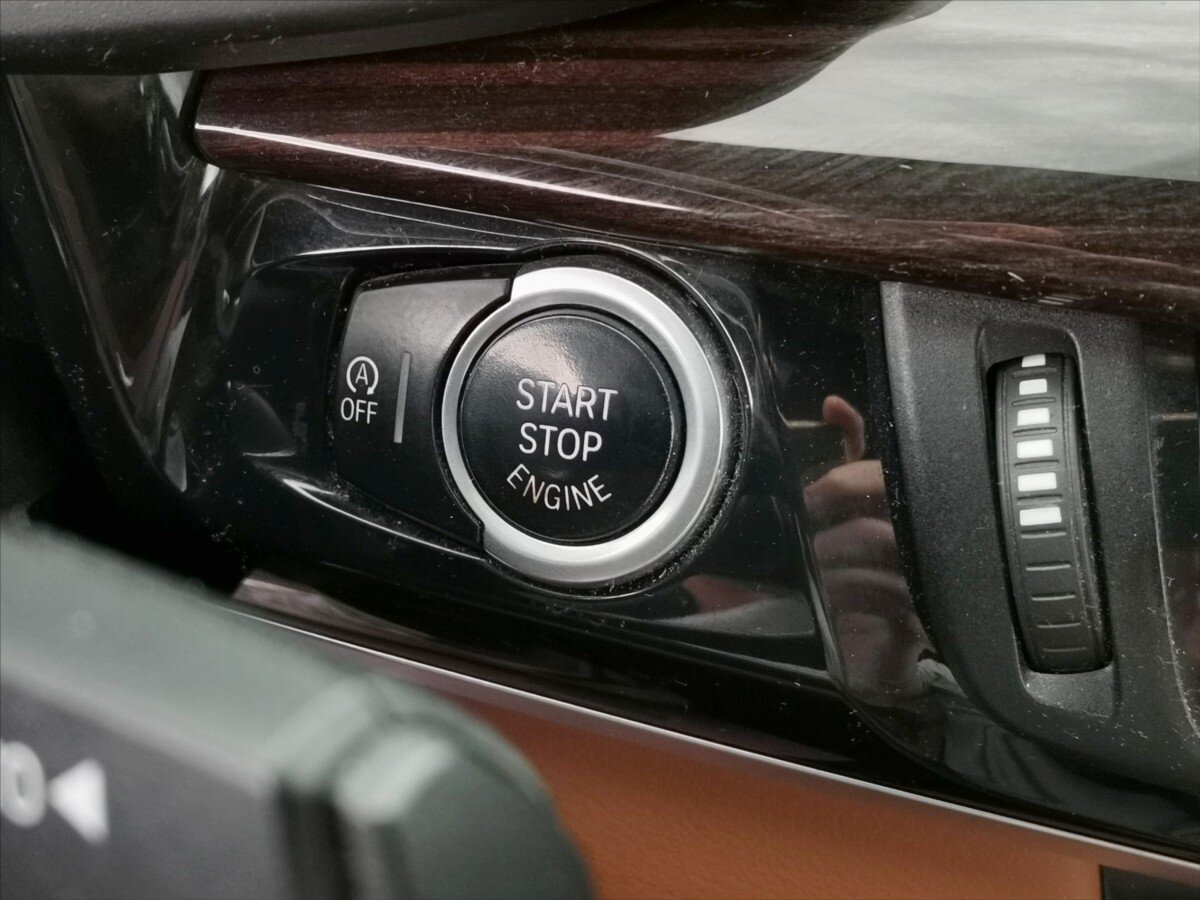 BMW X6 SUV / Terénní 3,0 l 190 kw