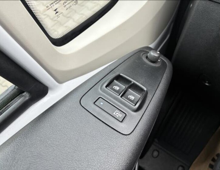 Opel Movano Skříň 2,2 l 103 kw