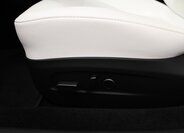 Tesla Model 3 Sedan / Limuzína 0,0 366 kw