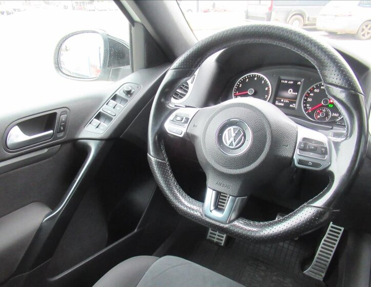 Volkswagen Tiguan 12