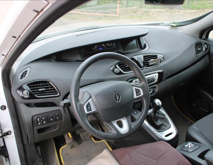 Renault Grand Scénic Kombi 1,6 l 96 kw