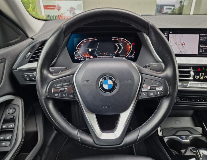 BMW Řada 2 21