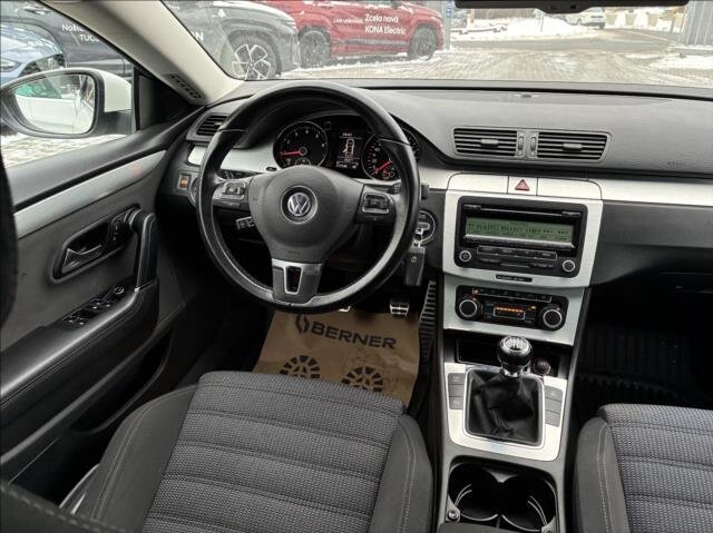 Volkswagen Passat CC Sedan 1,8 l 118 kw