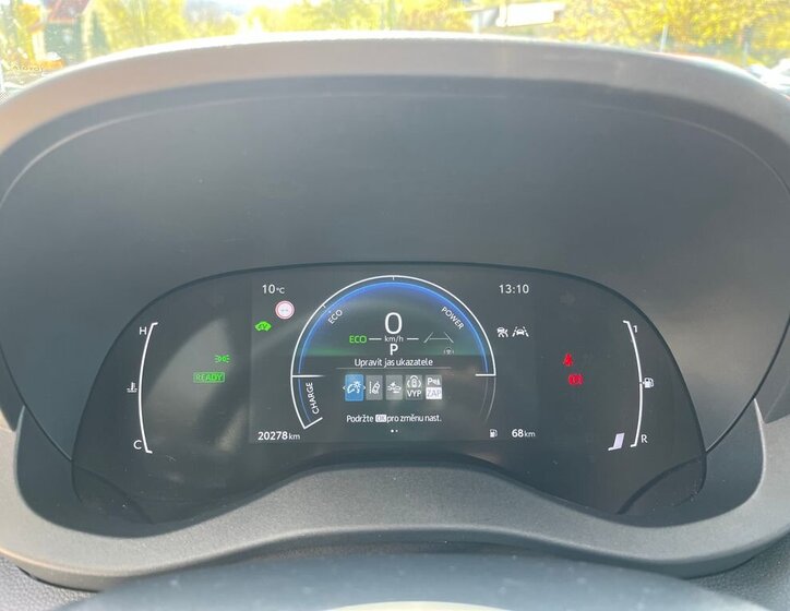 Toyota Yaris Cross SUV / Terénní 1,5 l 68 kw