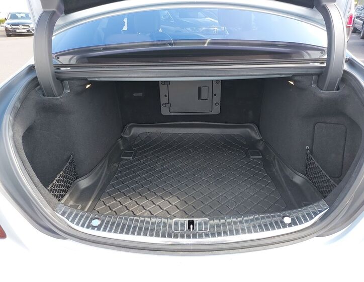 Mercedes-Benz Třídy S 12