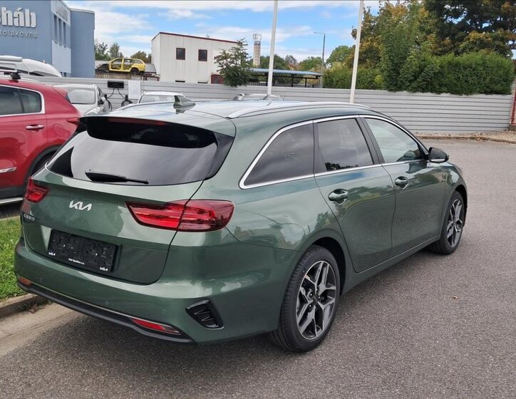 KIA Ceed 12