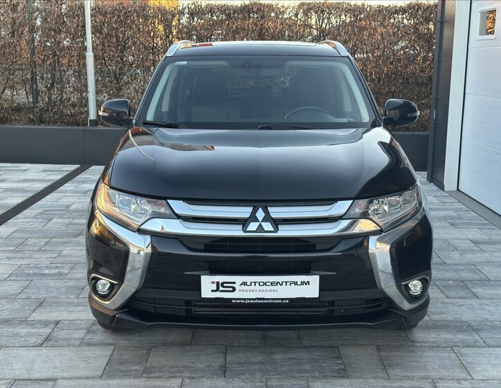 Mitsubishi Outlander SUV / Terénní 2,3 l 110 kw