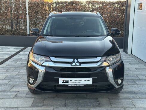 Mitsubishi Outlander SUV / Terénní 2,3 l 110 kw