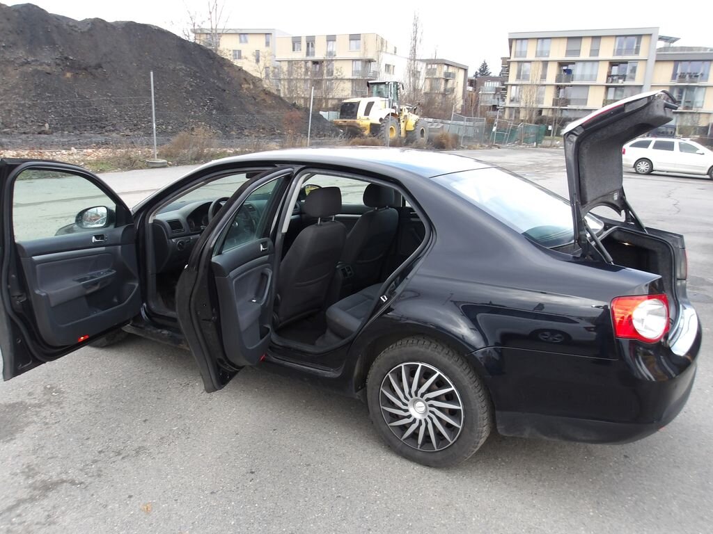 Volkswagen Jetta Sedan 1,9 l 77 kw