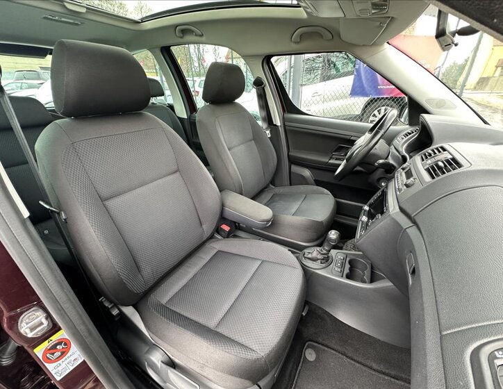 Škoda Roomster Kombi 1,2 l 77 kw