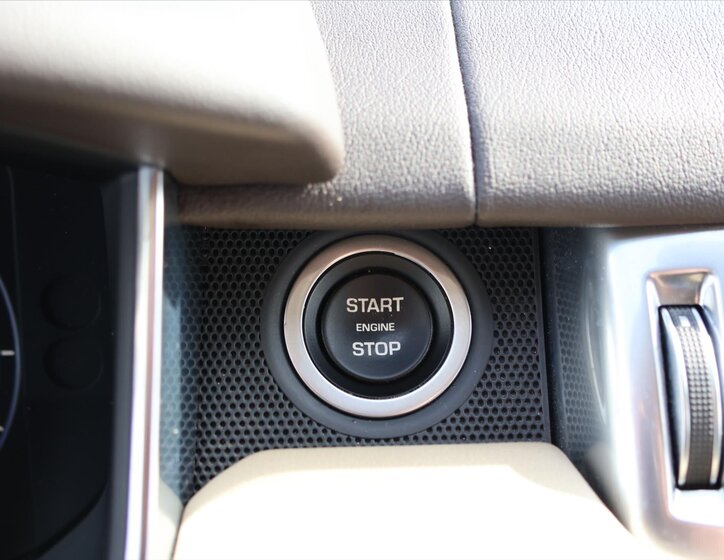 Land Rover Range Rover Sport SUV / Terénní 3,0 l 215 kw