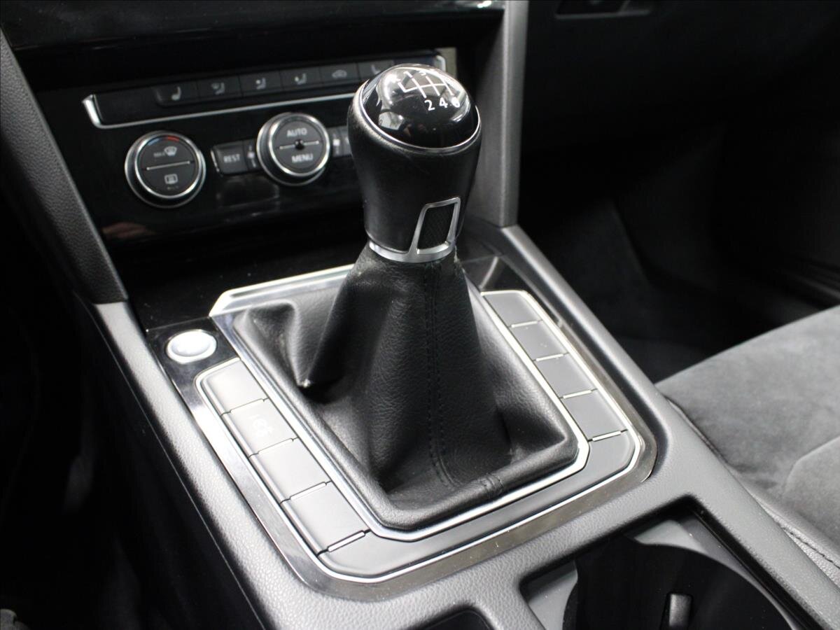 Volkswagen Passat Kombi 2,0 l 110 kw