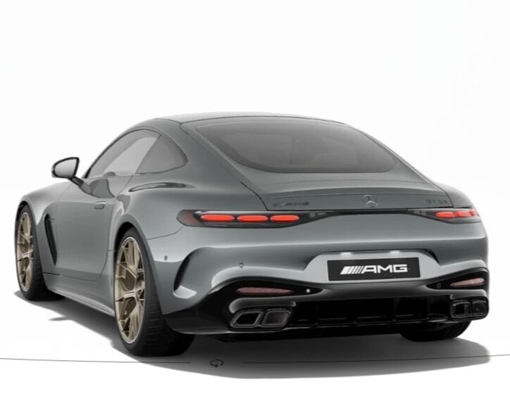 Mercedes-Benz AMG GT 4