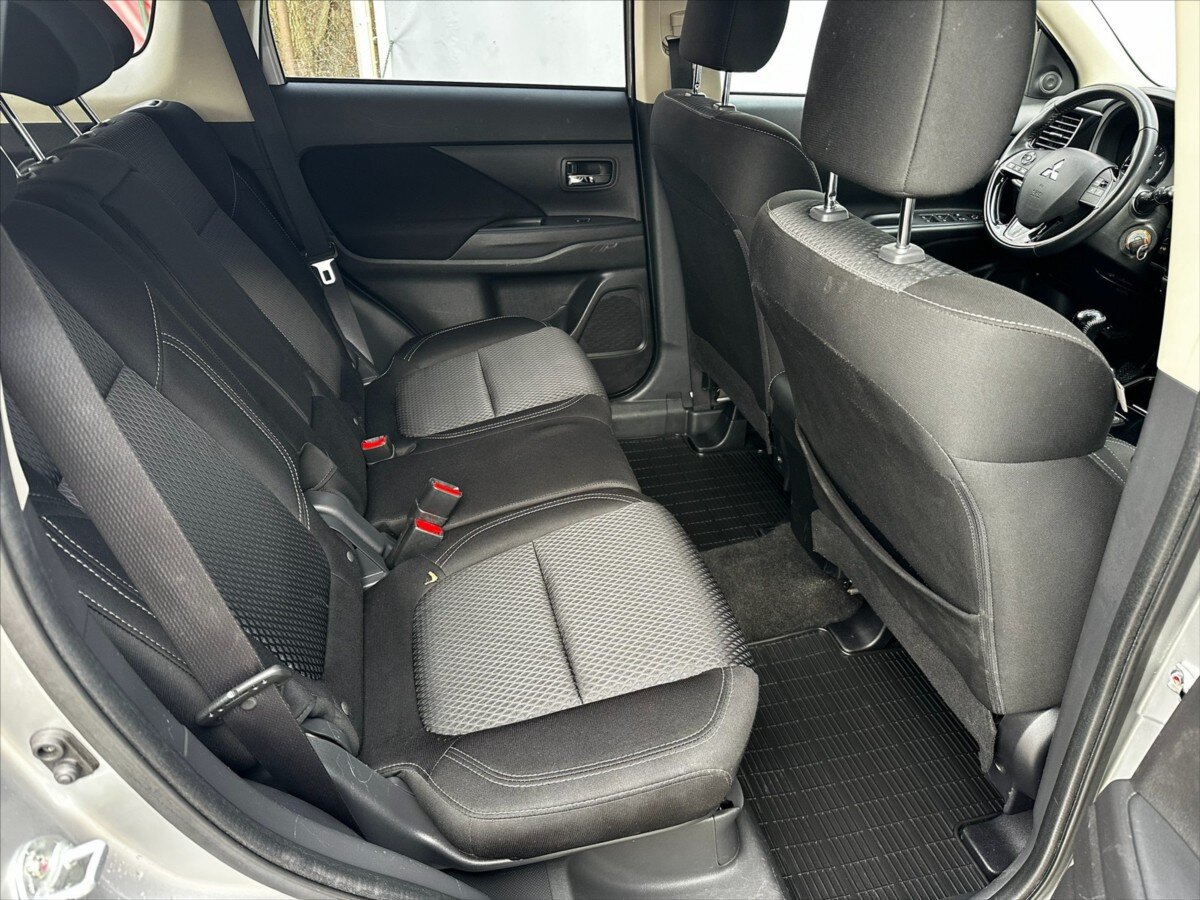 Mitsubishi Outlander Kombi 2,0 l 110 kw