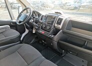 Peugeot Boxer Valník 2,2 l 121 kw