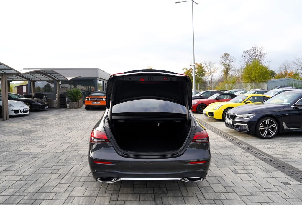 Mercedes-Benz Třídy E Sedan 2,0 l 145 kw