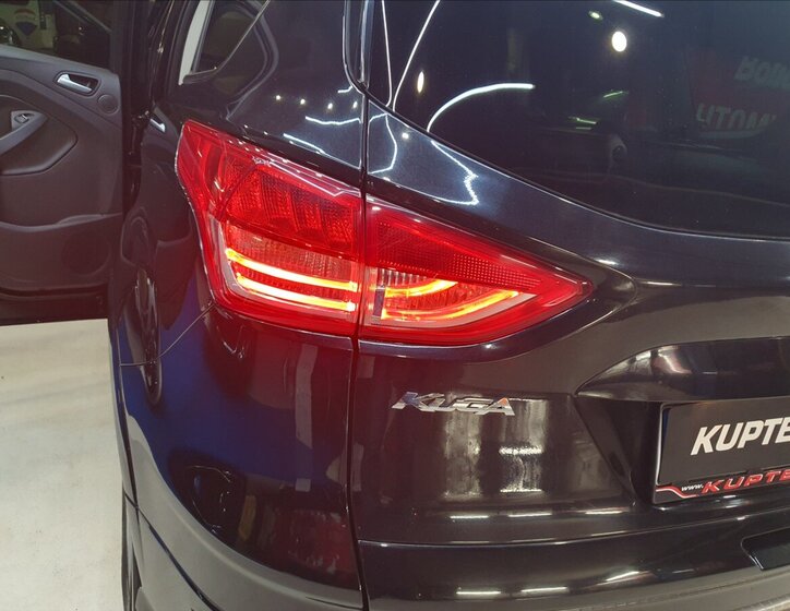 Ford Kuga 8