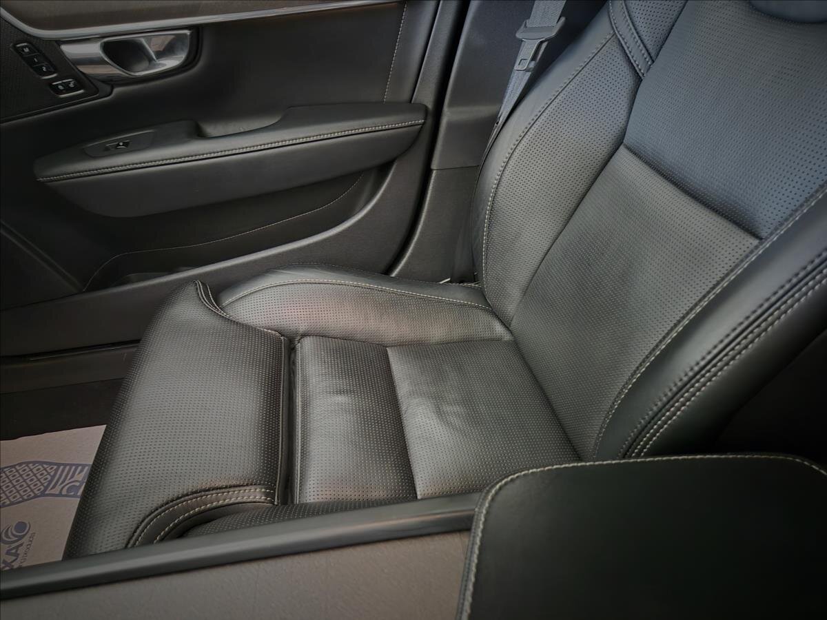 Volvo V90 Kombi 2,0 l 177 kw