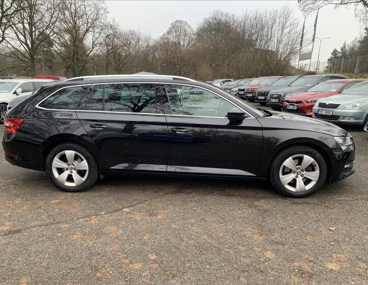 Škoda Superb 4