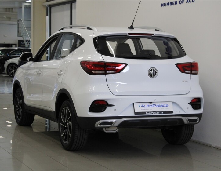 MG ZS 3